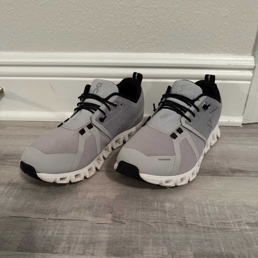 On Cloud Sneakers